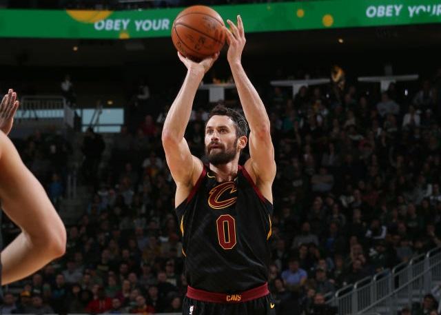 库里则在空 库里则在空