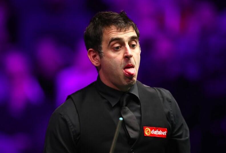 足球市场上 足球市场上